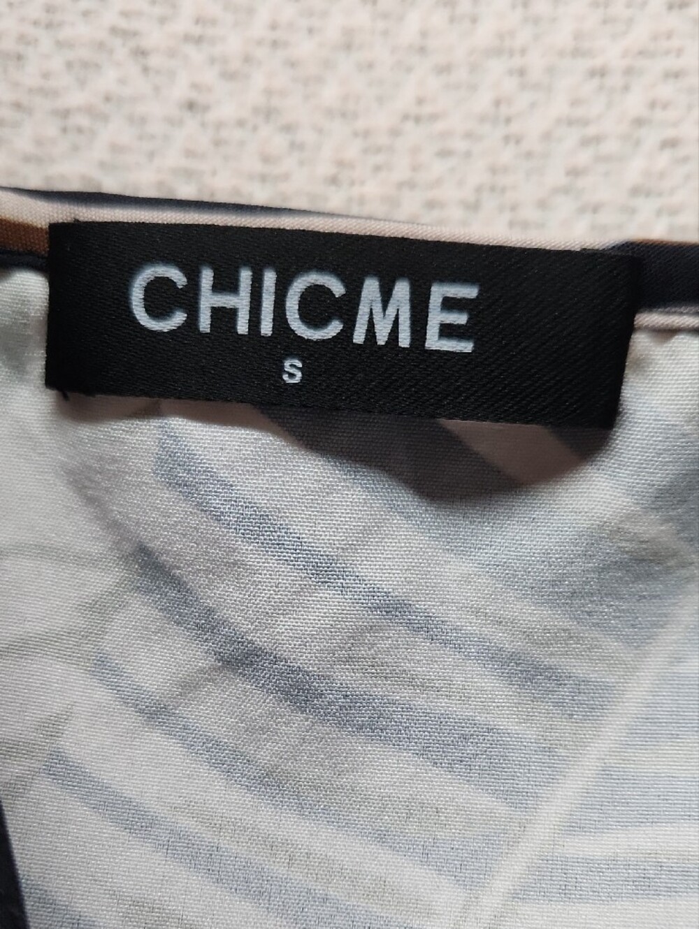 CHICME Black Tropical Leaf Wrap Mini Dress - Picture 2 of 3